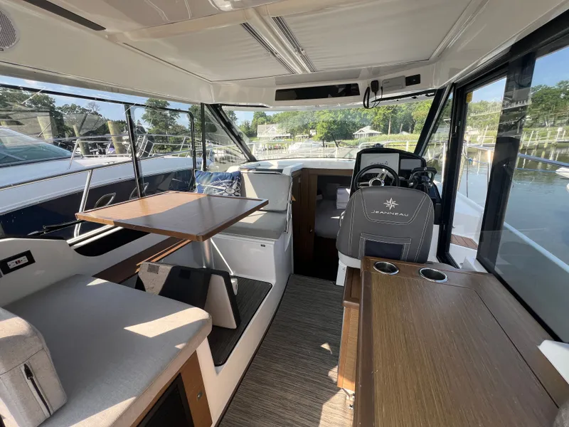 Slide: The Image of Jeanneau NC 895 2019 - 3