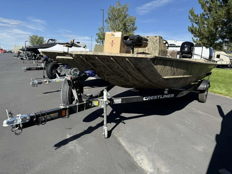 Slide: The Image of Crestliner C187FC 2026 - 2