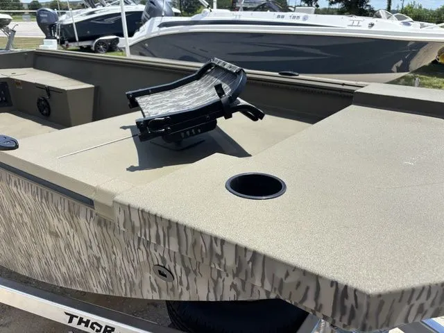 Slide: The Image of Thor 1754 Timber Hammer Elite Package - Mossy Oak 2026 - 11