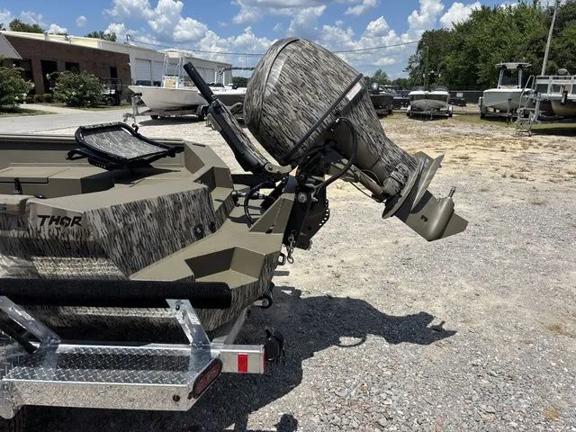 Slide: The Image of Thor 1754 Timber Hammer Elite Package - Mossy Oak 2026 - 4