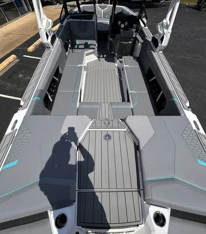 Slide: The Image of Nautique Super Air Nautique GS24 2026 - 11