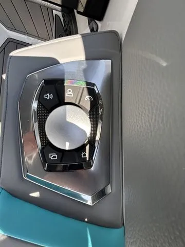 Slide: The Image of Nautique Super Air Nautique GS24 2026 - 8