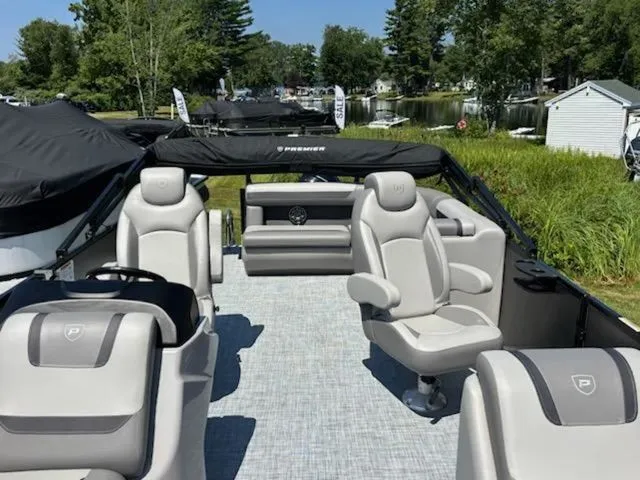 Slide: The Image of Premier 220 Sunscape RE 2025 - 8