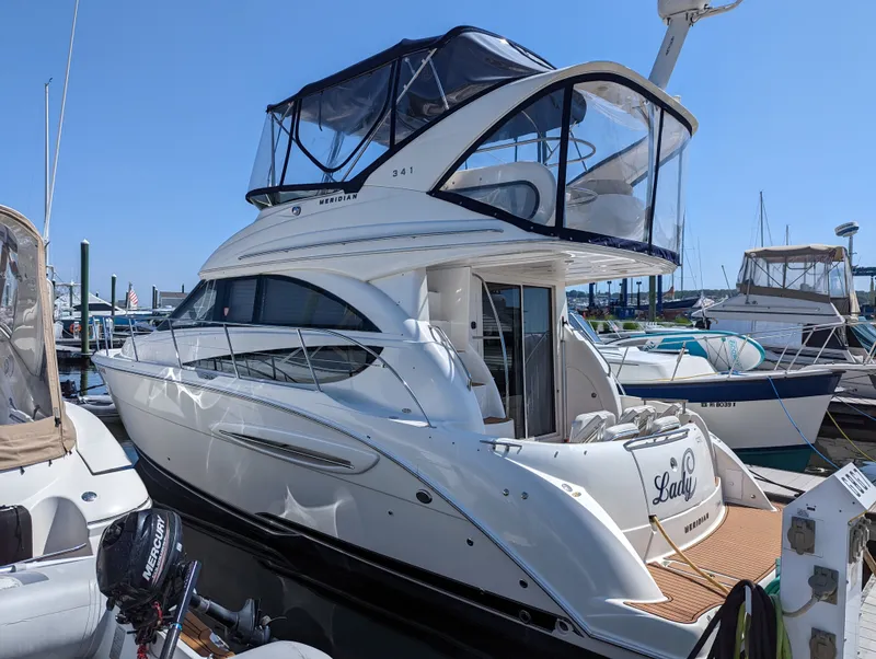 Slide: The Image of Meridian 341 Sedan 2011 - 3