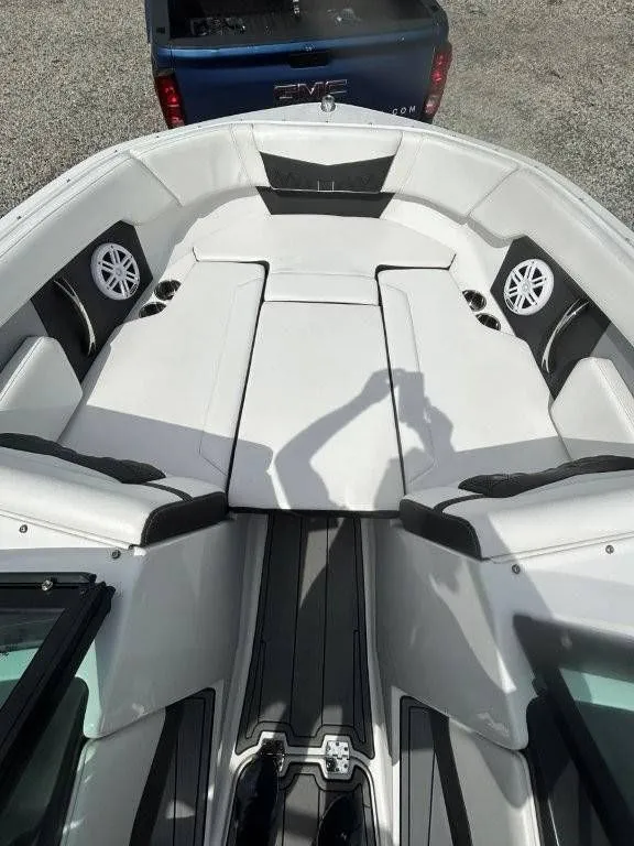 Slide: The Image of Monterey M-20 2024 - 28