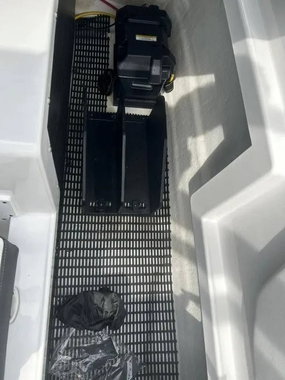 Slide: The Image of Monterey M-20 2024 - 6