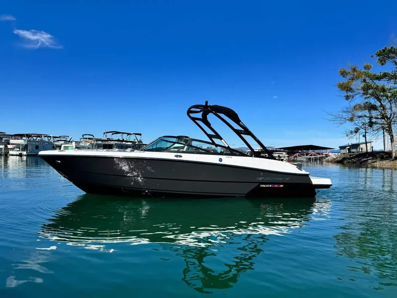 The Image of Monterey 218SS Super Sport 2024 - 1