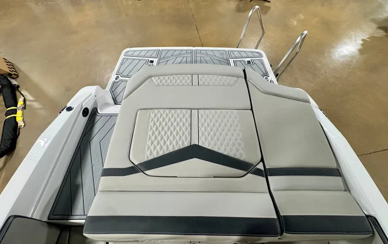 Slide: The Image of Monterey 238SS Super Sport 2025 - 20