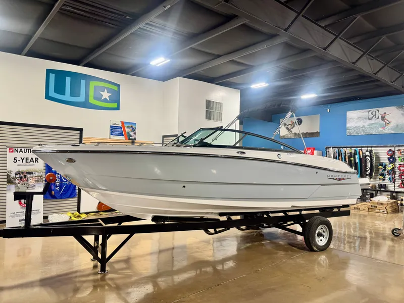 Slide: The Image of Monterey 238SS Super Sport 2025 - 3