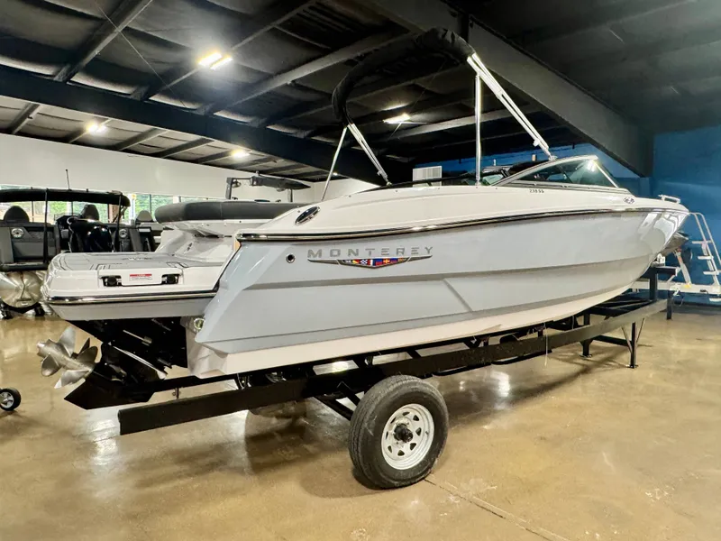 Slide: The Image of Monterey 238SS Super Sport 2025 - 5