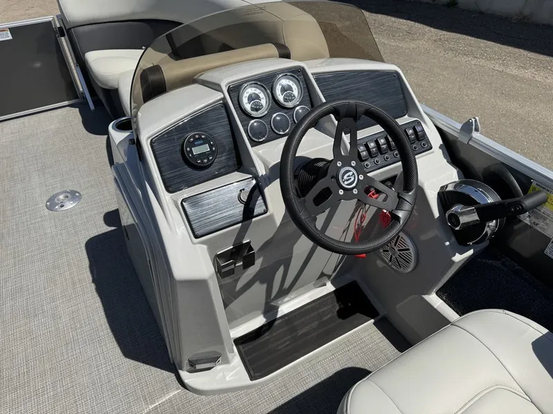 Slide: The Image of Sylvan 820 Party Fish Pontoon 2023 - 18