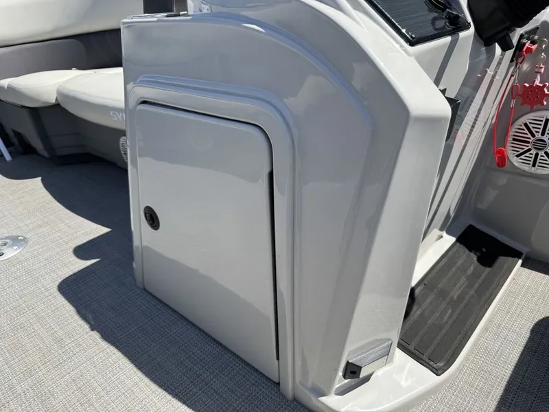 Slide: The Image of Sylvan 820 Party Fish Pontoon 2023 - 22