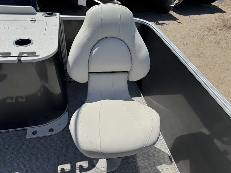 Slide: The Image of Sylvan 820 Party Fish Pontoon 2023 - 34