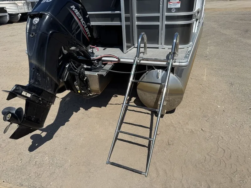 Slide: The Image of Sylvan 820 Party Fish Pontoon 2023 - 39