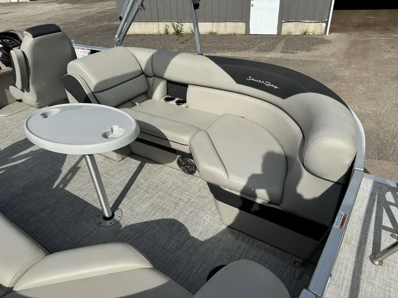 Slide: The Image of South Bay 224RS LE Pontoon & 140HP Suzuki 4-Stroke EFI 2023 - 34
