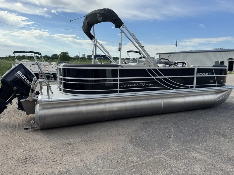 Slide: The Image of South Bay 224RS LE Pontoon & 140HP Suzuki 4-Stroke EFI 2023 - 42