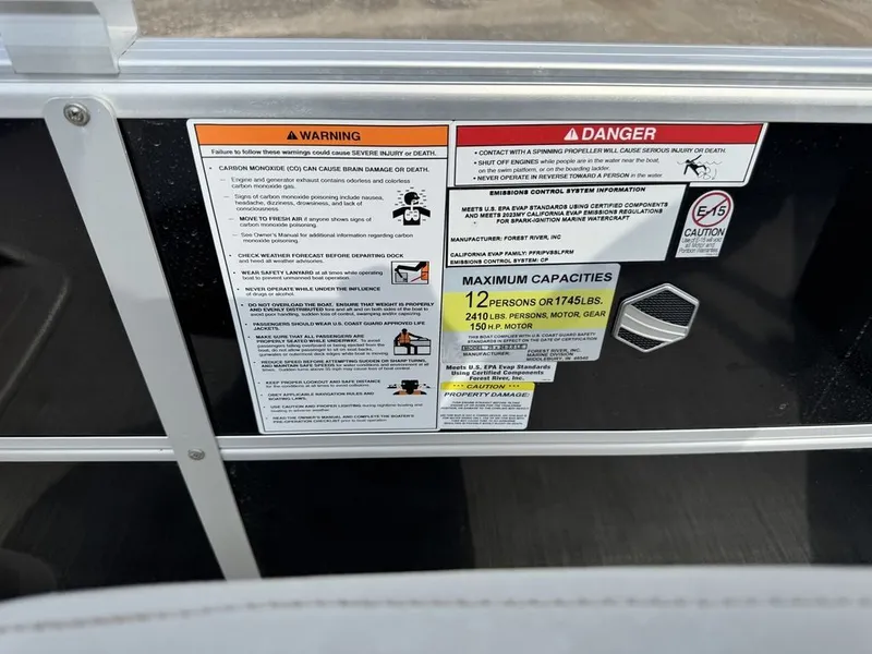 Slide: The Image of South Bay 224RS LE Pontoon & 140HP Suzuki 4-Stroke EFI 2023 - 51