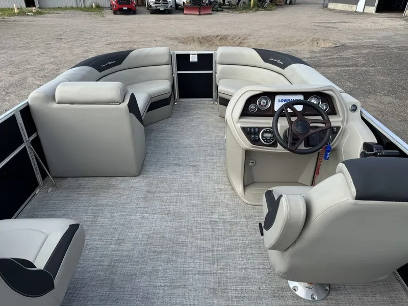 Slide: The Image of South Bay 224RS LE Pontoon & 140HP Suzuki 4-Stroke EFI 2023 - 6