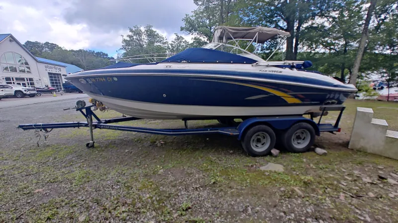 Slide: The Image of Four Winns 210 Horizon 2007 - 1