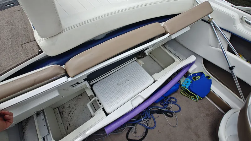 Slide: The Image of Four Winns 210 Horizon 2007 - 15