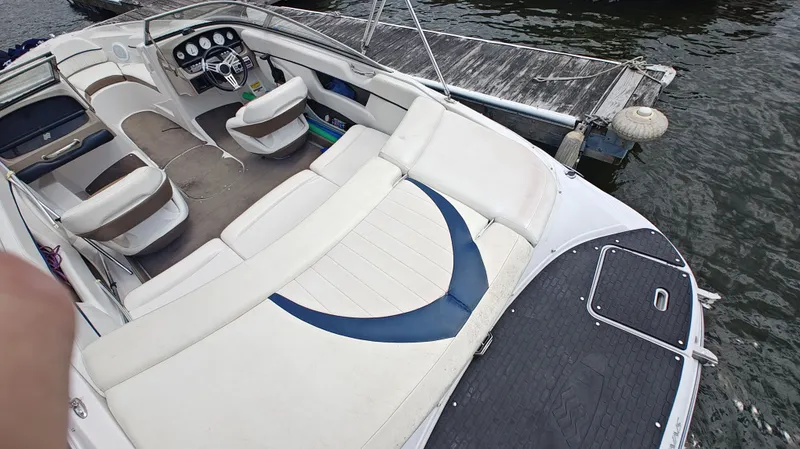 Slide: The Image of Four Winns 210 Horizon 2007 - 17