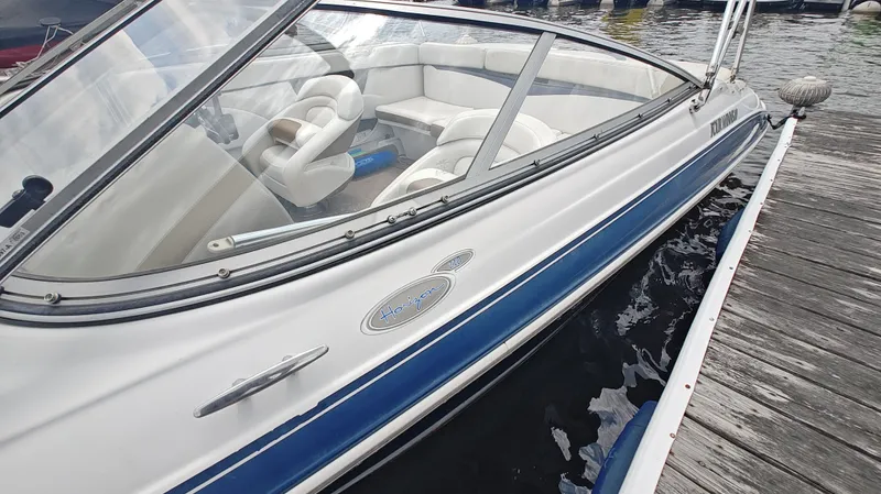 Slide: The Image of Four Winns 210 Horizon 2007 - 9