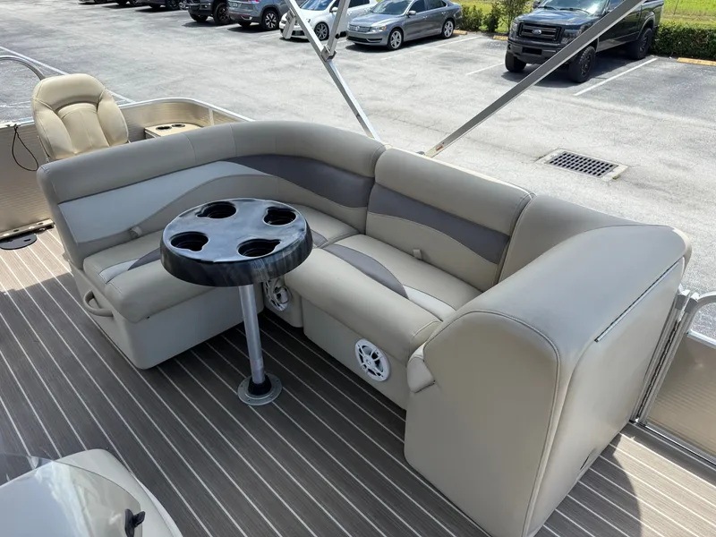 Slide: The Image of Sweetwater 2086 FCS 2016 - 5