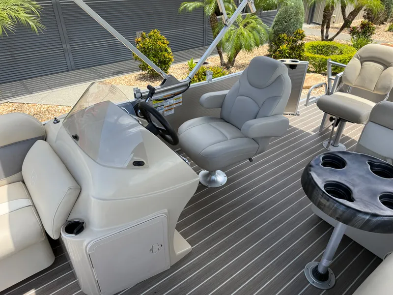 Slide: The Image of Sweetwater 2086 FCS 2016 - 6