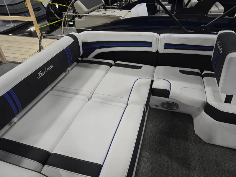 Slide: The Image of Interior of Barletta Corsa 23 U boat, 2026 model. - 34