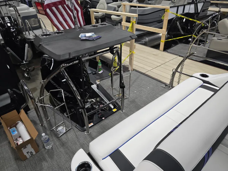 Slide: The Image of Interior of Barletta Corsa 23 U boat, model year 2026. - 36