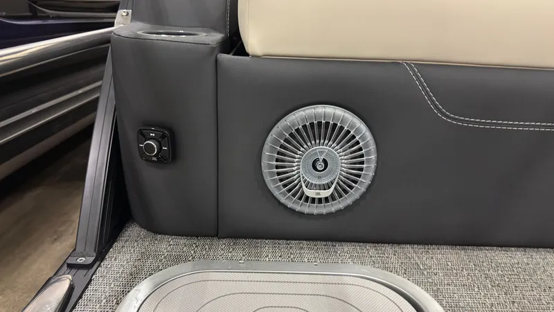 Slide: The Image of Interior of 2026 Barletta Lusso 25 U with JBL speaker. - 38