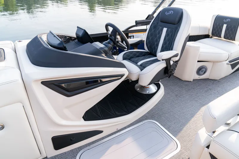 Slide: The Image of Barletta LUSSO 25 M 2026 - 10