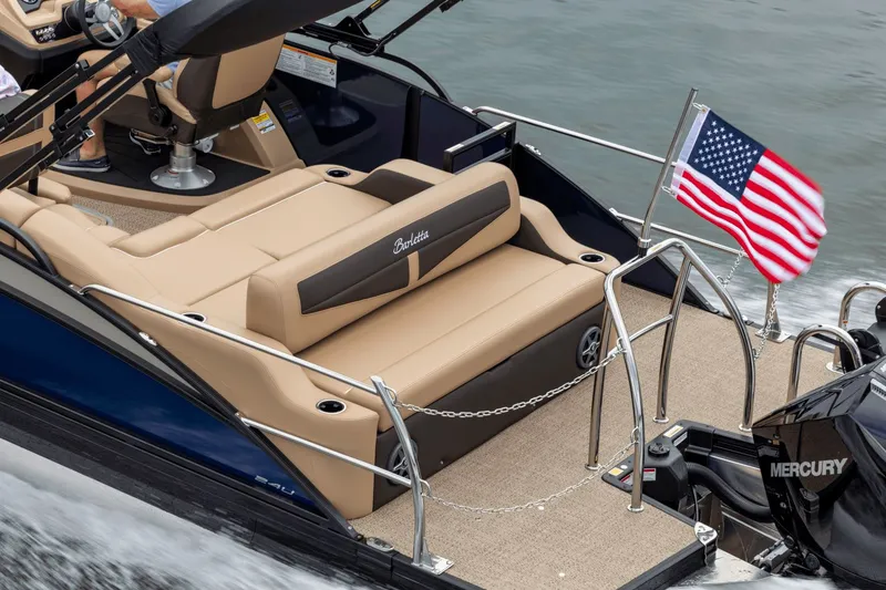 Slide: The Image of Barletta Cabrio 24 U 2026 - 4