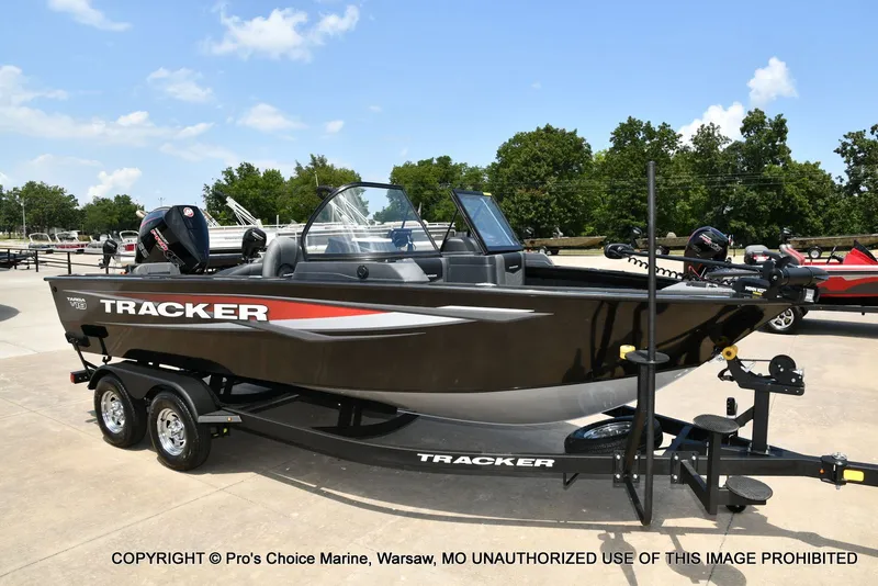 The Image of Tracker Targa V-19 Combo 2026 - 1