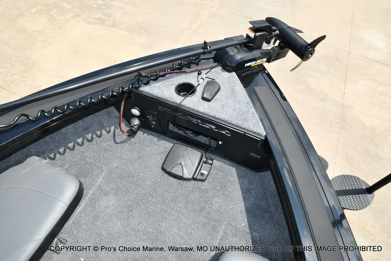 Slide: The Image of Tracker Targa V-19 Combo 2026 - 14