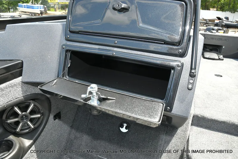 Slide: The Image of Tracker Targa V-19 Combo 2026 - 44