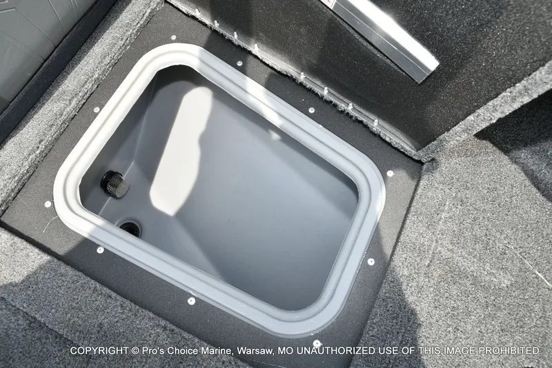 Slide: The Image of Tracker Targa V-19 Combo 2026 - 62