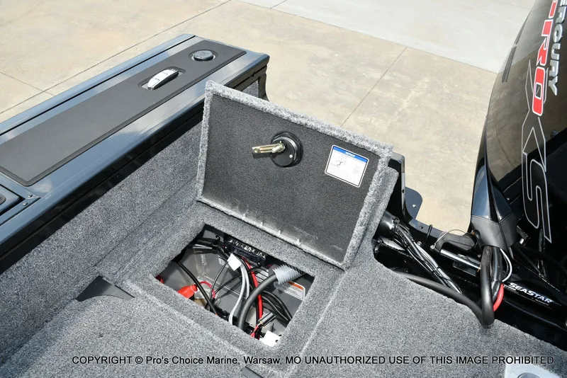 Slide: The Image of Tracker Targa V-19 Combo 2026 - 92