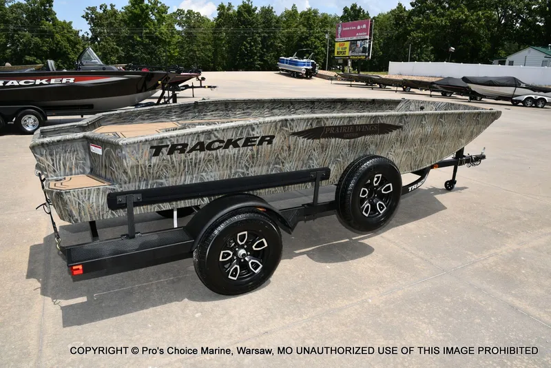 Slide: The Image of Tracker Grizzly 1650 T Prairie Wings Edition 2026 - 13