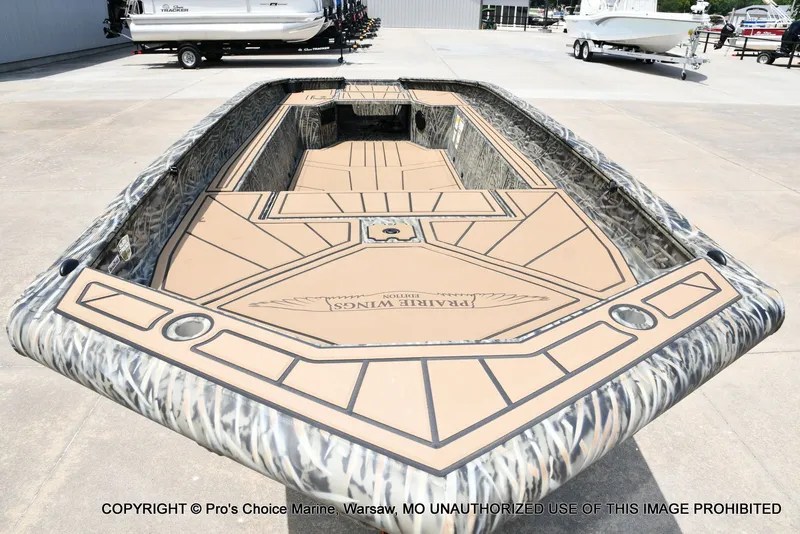 Slide: The Image of Tracker Grizzly 1650 T Prairie Wings Edition 2026 - 4