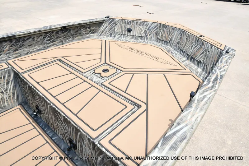 Slide: The Image of Tracker Grizzly 1650 T Prairie Wings Edition 2026 - 7