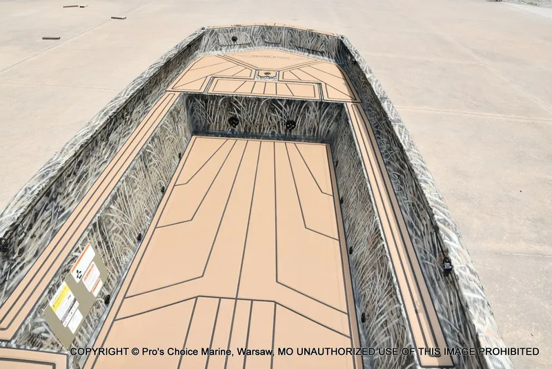 Slide: The Image of Tracker Grizzly 1650 T Prairie Wings Edition 2026 - 8