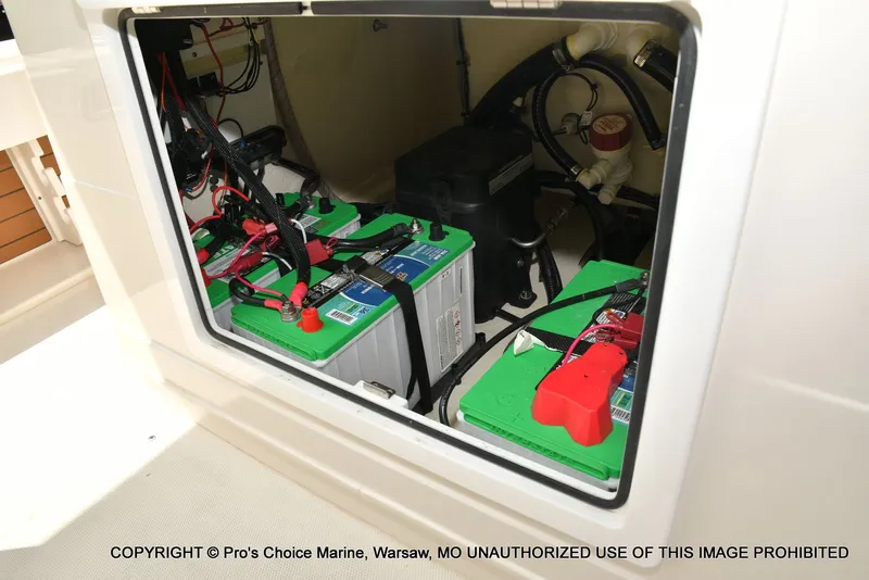 Slide: The Image of Ranger 2600 Bay 2024 - 80