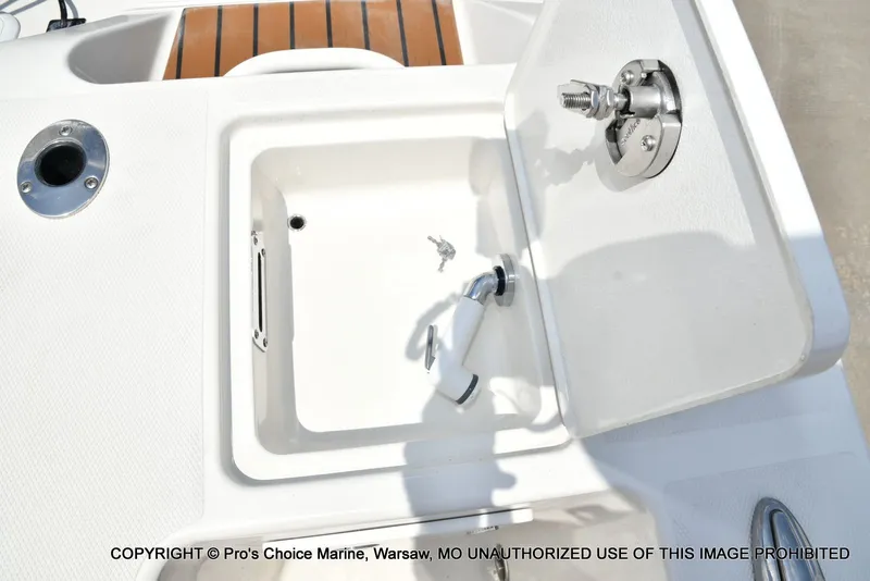 Slide: The Image of Ranger 2600 Bay 2024 - 87