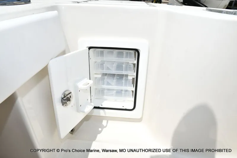 Slide: The Image of Ranger 2600 Bay 2024 - 94