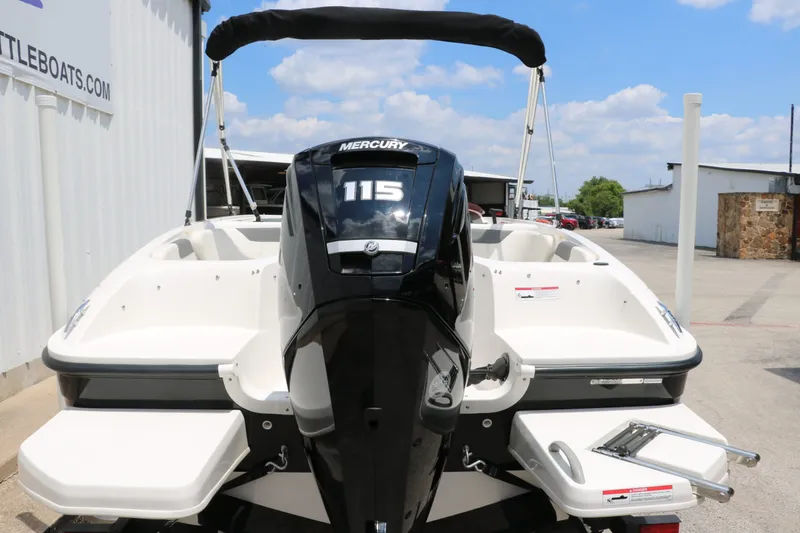 Slide: The Image of Bayliner E18 Element 2024 - 9