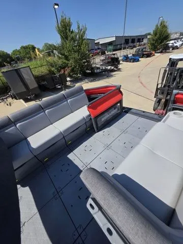 Slide: The Image of Sea-Doo Switch Cruise 21 2025 - 15