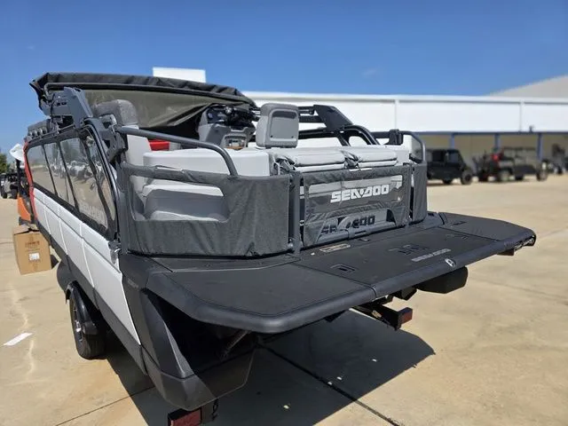 Slide: The Image of Sea-Doo Switch Cruise 21 2025 - 17