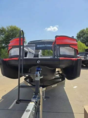 Slide: The Image of Sea-Doo Switch Cruise 21 2025 - 18