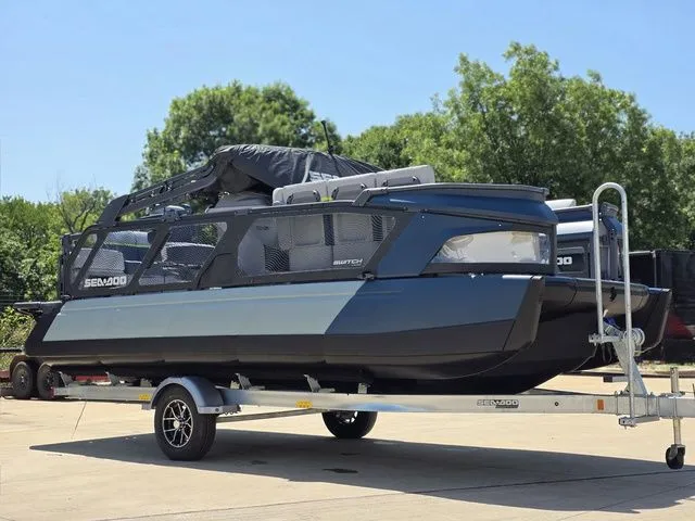 The Image of Sea-Doo Switch Cruise Limited 21 2025 - 1